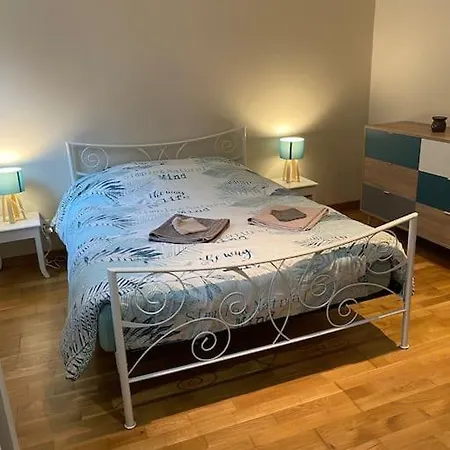 Tres Beau Loft 4 Personnes A Deux Pas De La Ault