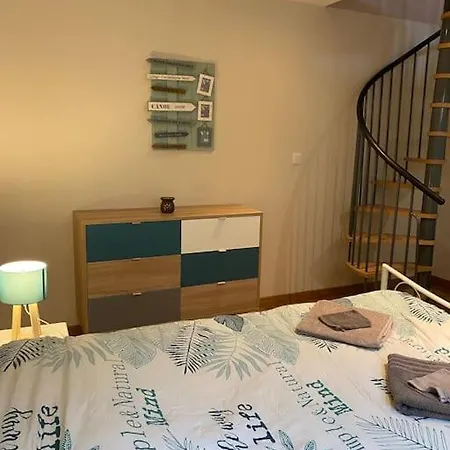 Tres Beau Loft 4 Personnes A Deux Pas De La